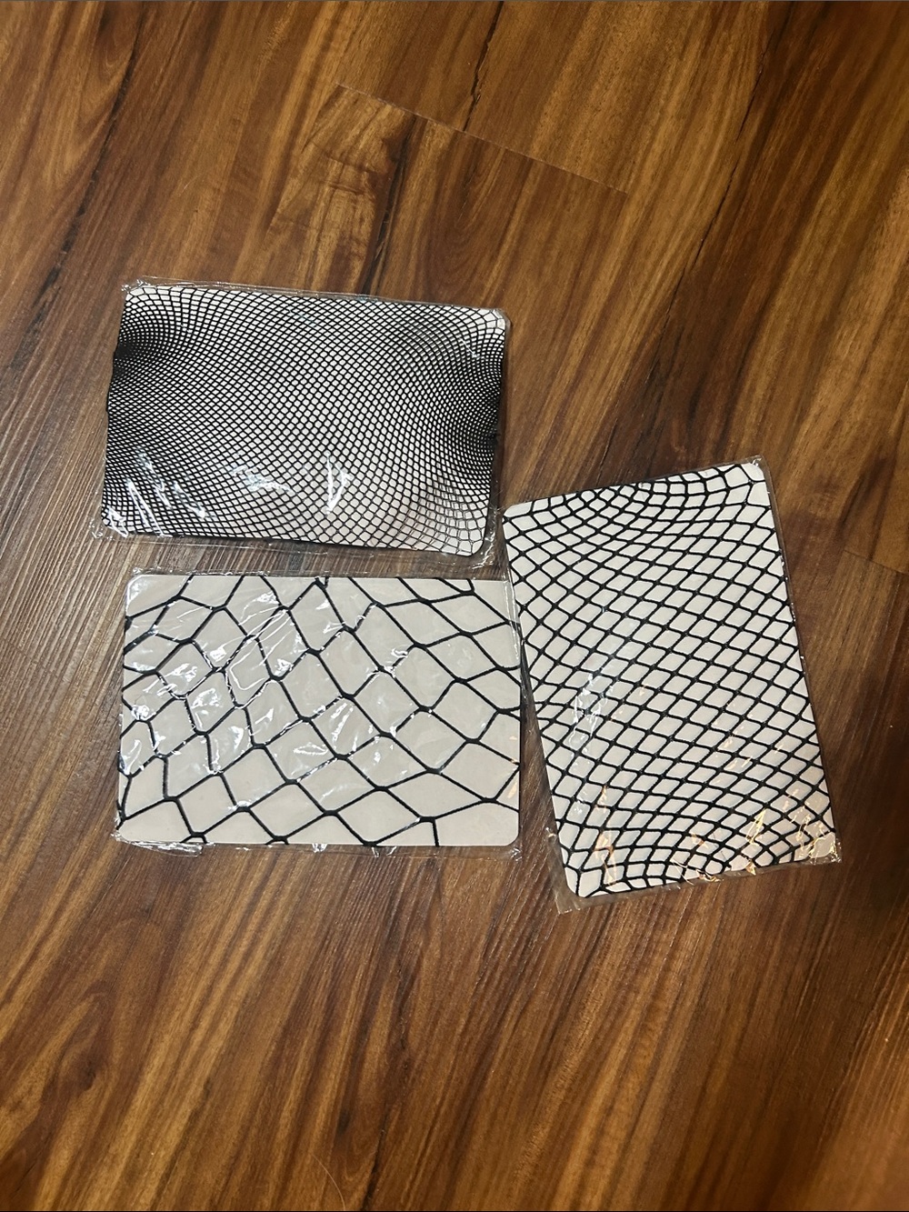 Black and White Fishnet Pattern Notebook Set - Picture 4 of 4